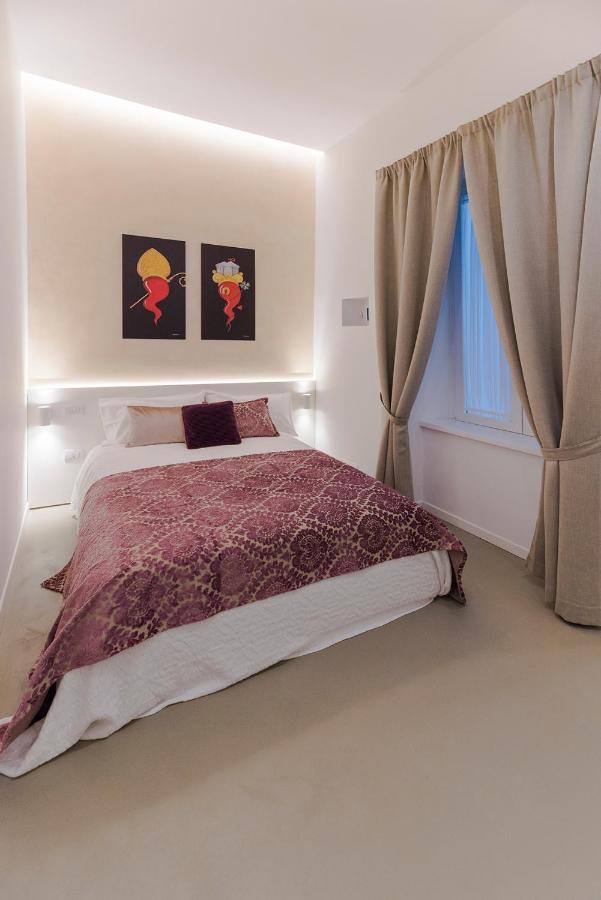 A Misura Duomo Rooms & Apartment - Ls Accommodations Neapel Exteriör bild