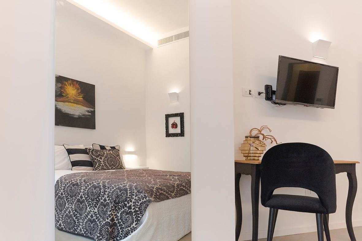 A Misura Duomo Rooms & Apartment - Ls Accommodations Neapel Exteriör bild